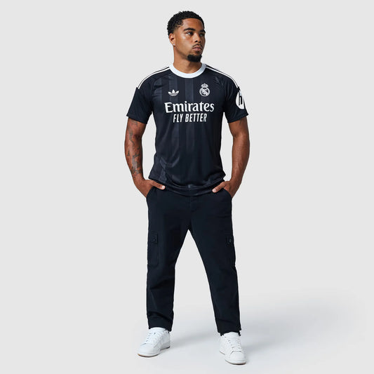 Real Madrid 2025/26 Goalkeeper Fan Jersey