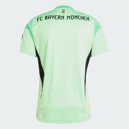 Bayern München 2025/26 Goalkeeper Fan Jersey