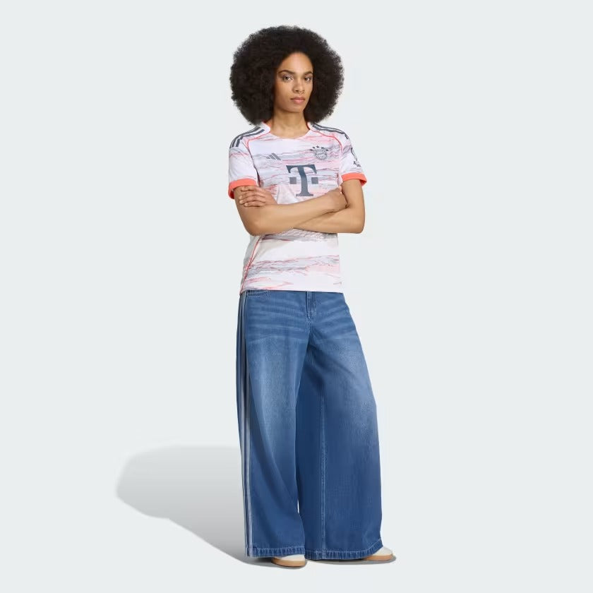 Camisola Feminina Bayern de Munique 2025/26 Fora Torcedor