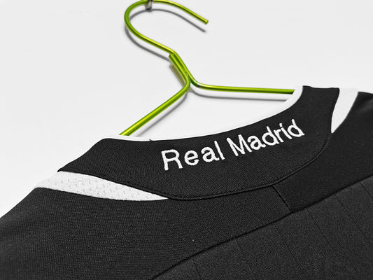Real Madrid 2006/07 Retro Third Long-Sleeve Jersey - photo 2