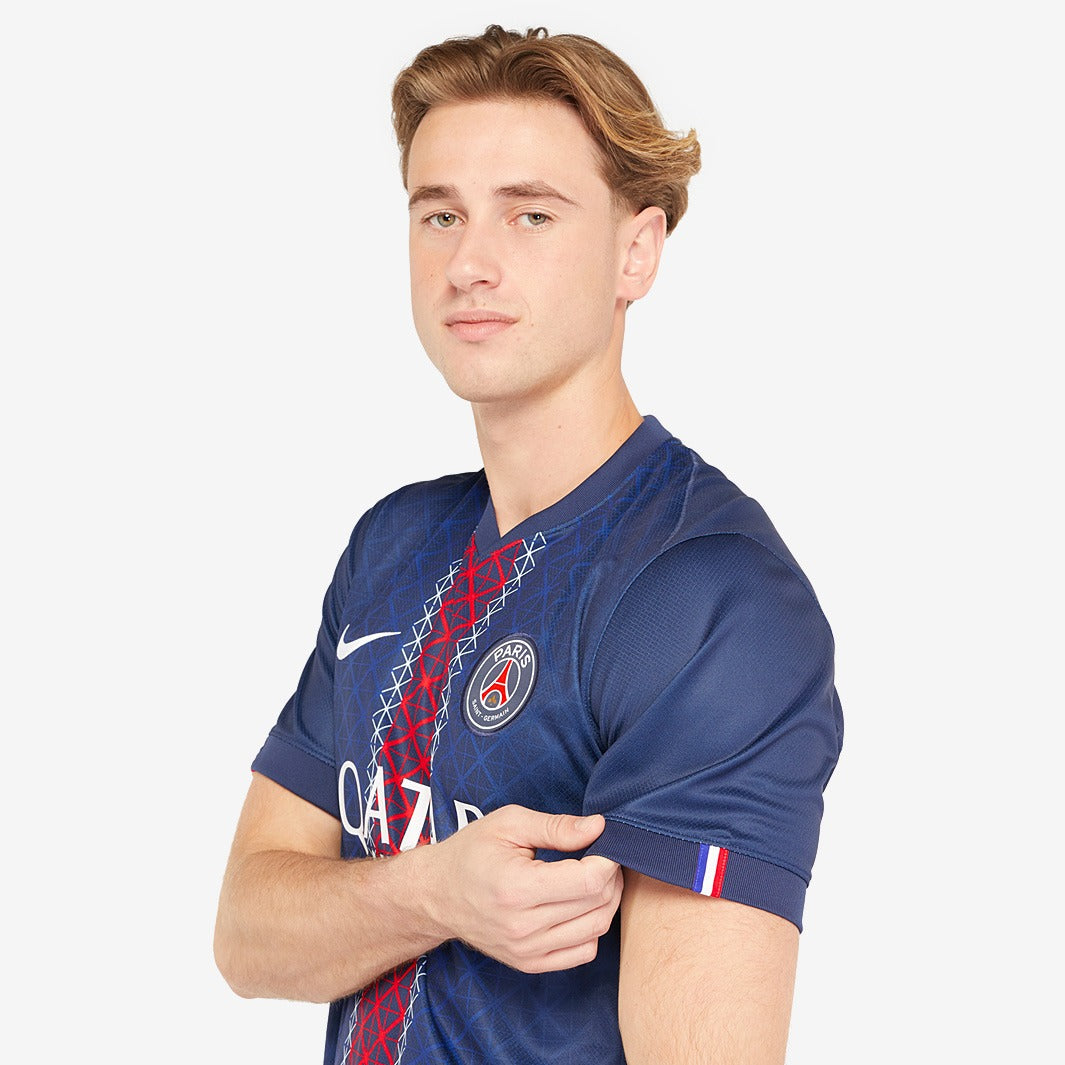 Camisola Paris Saint Germain 2025/26 Casa Torcedor