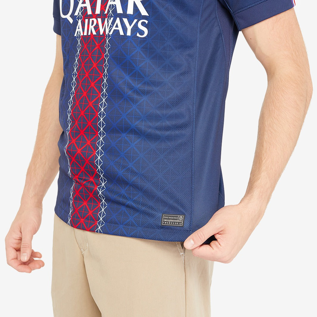 Camisola Paris Saint Germain 2025/26 Casa Torcedor