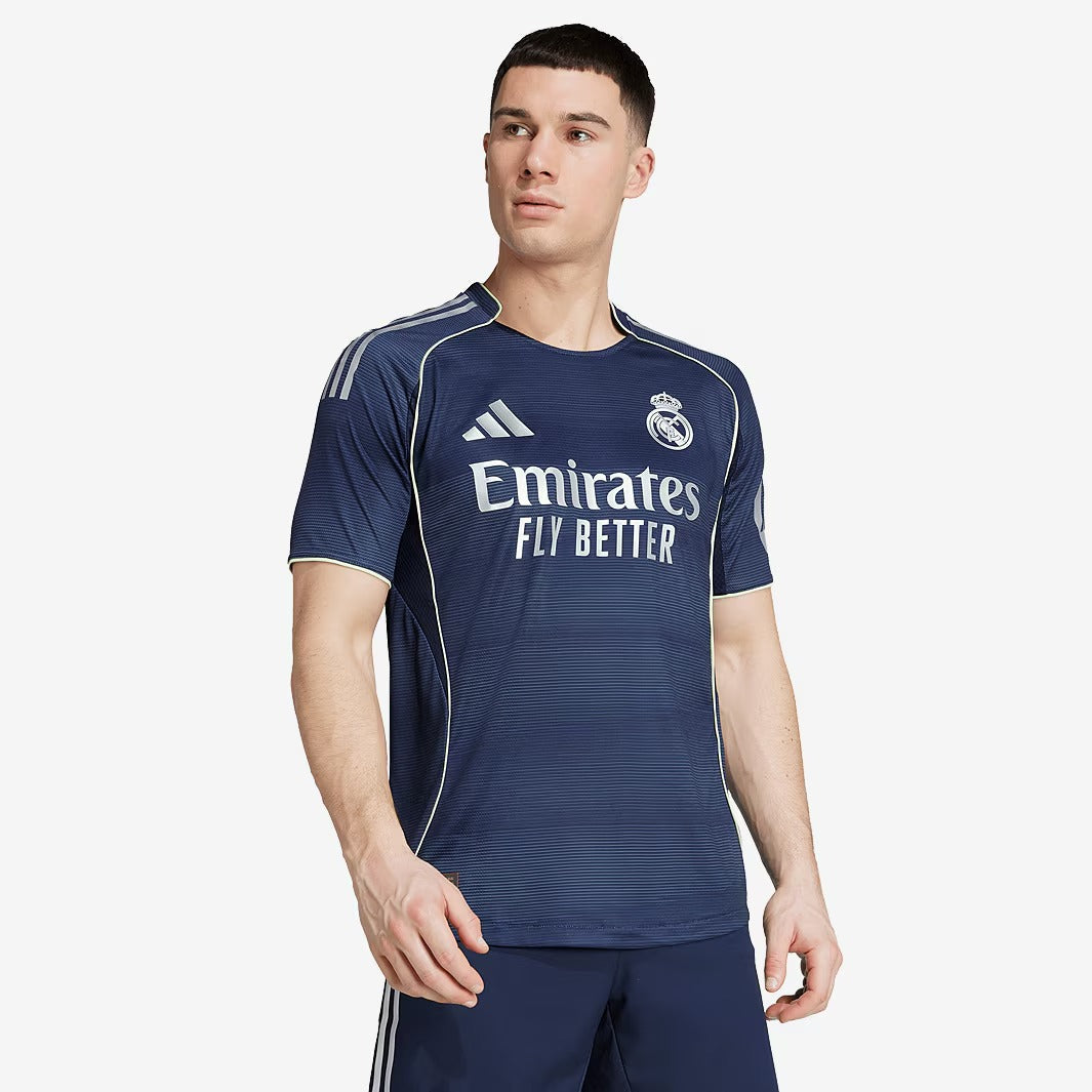 Camisola Real Madrid 2025/26 Fora Jogador