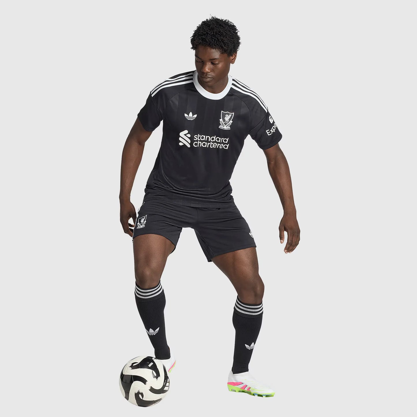 Camisola Liverpool 2025/26 Goalkeeper Terceira Torcedor