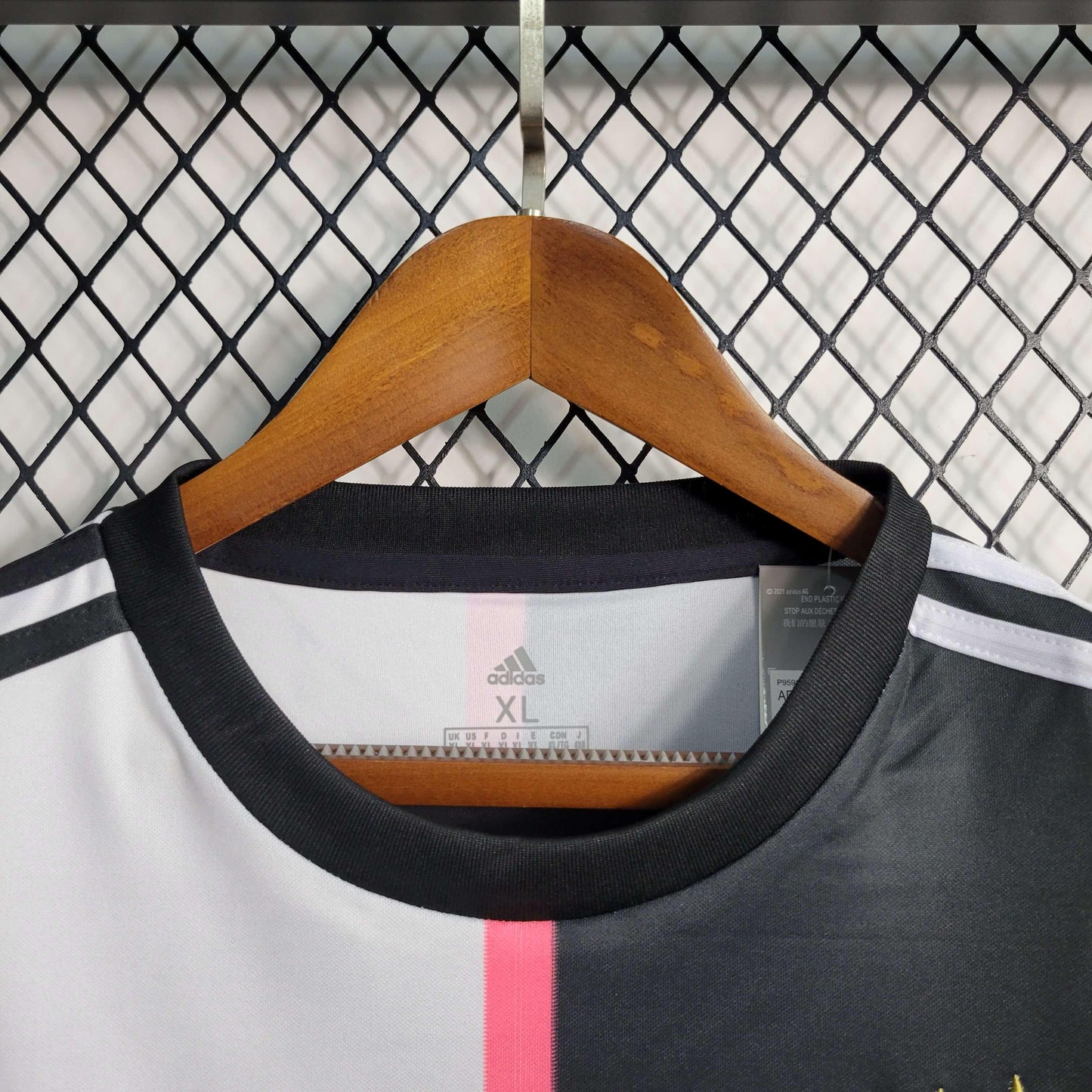 Camisola Juventus Casa 19/20 Retro