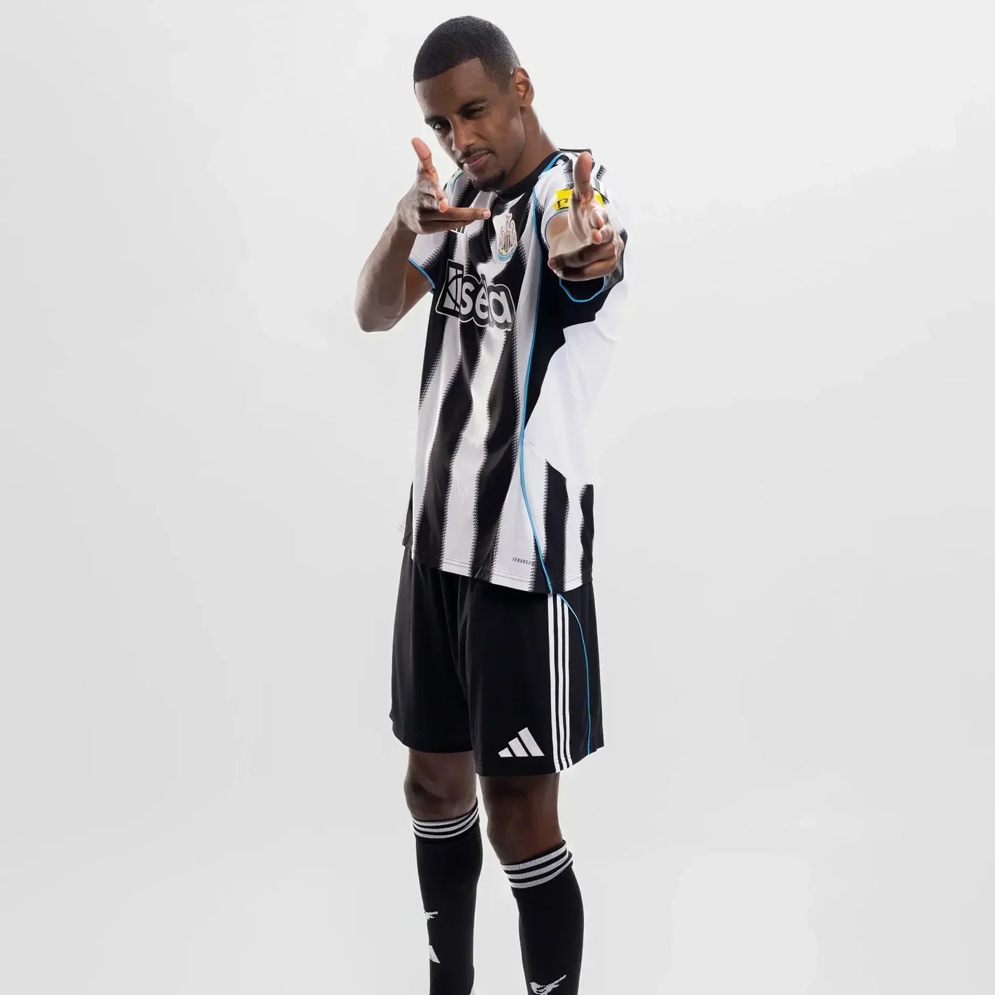 Camisola Newcastle 2025/26 Casa Torcedor