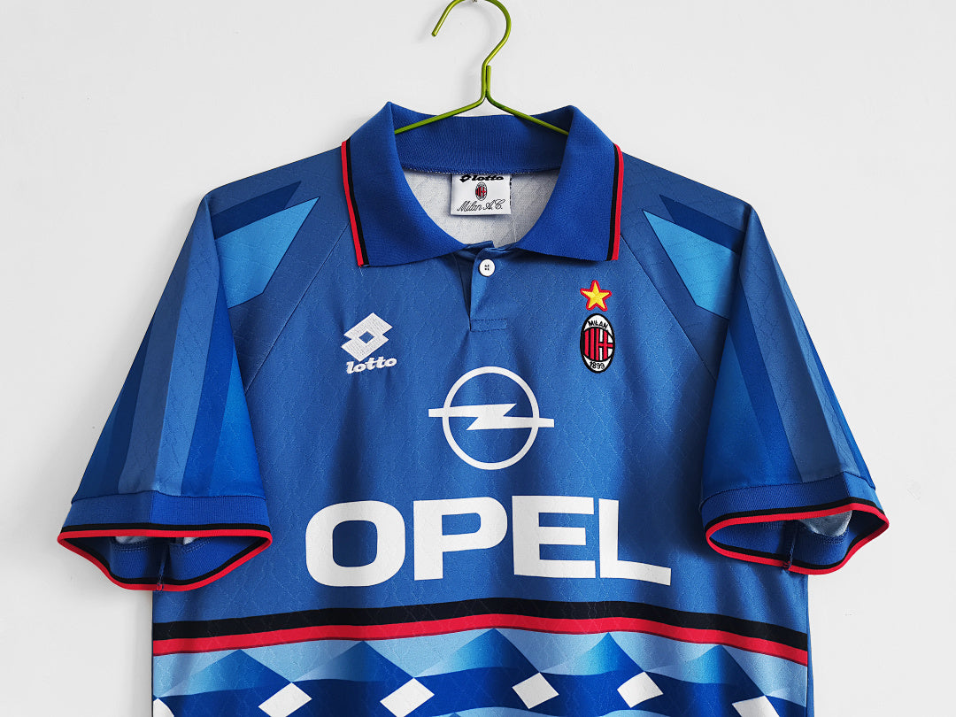AC Milan 1995/96 Retro Fourth Jersey - photo 3