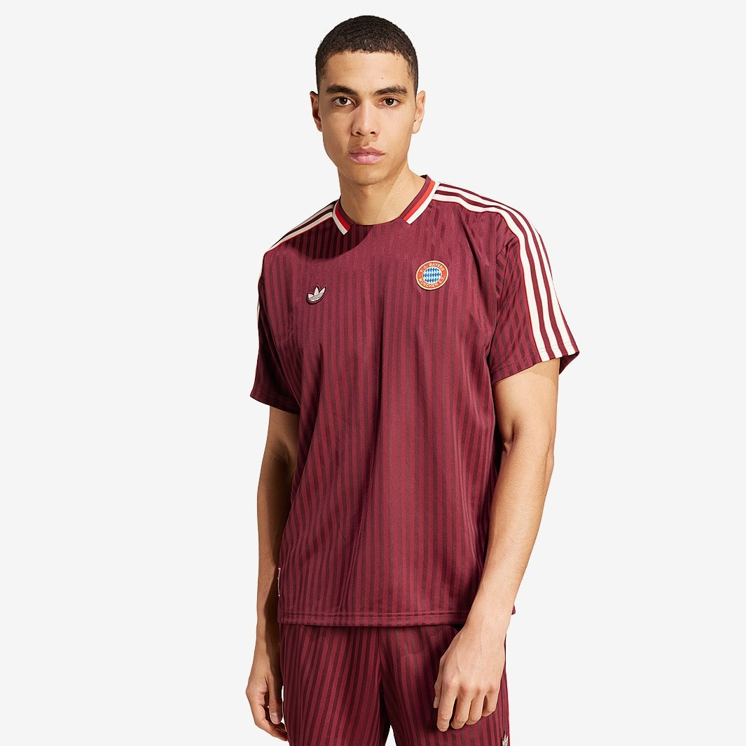 Camisola Originals Bayern de Munique 2025/26 Terrace Casacon Torcedor