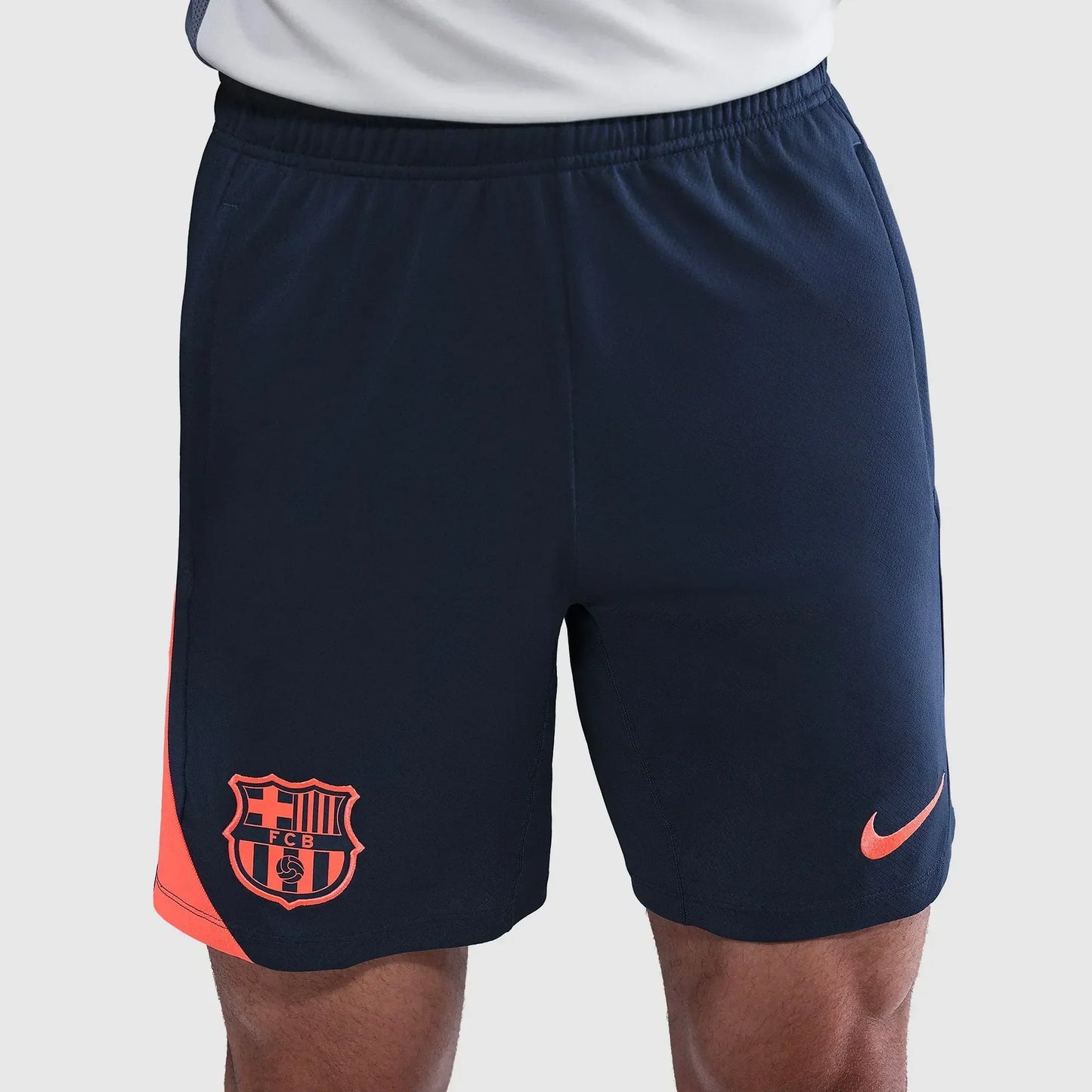 Shorts Barcelona 2025/26 Terceira Strike Torcedor