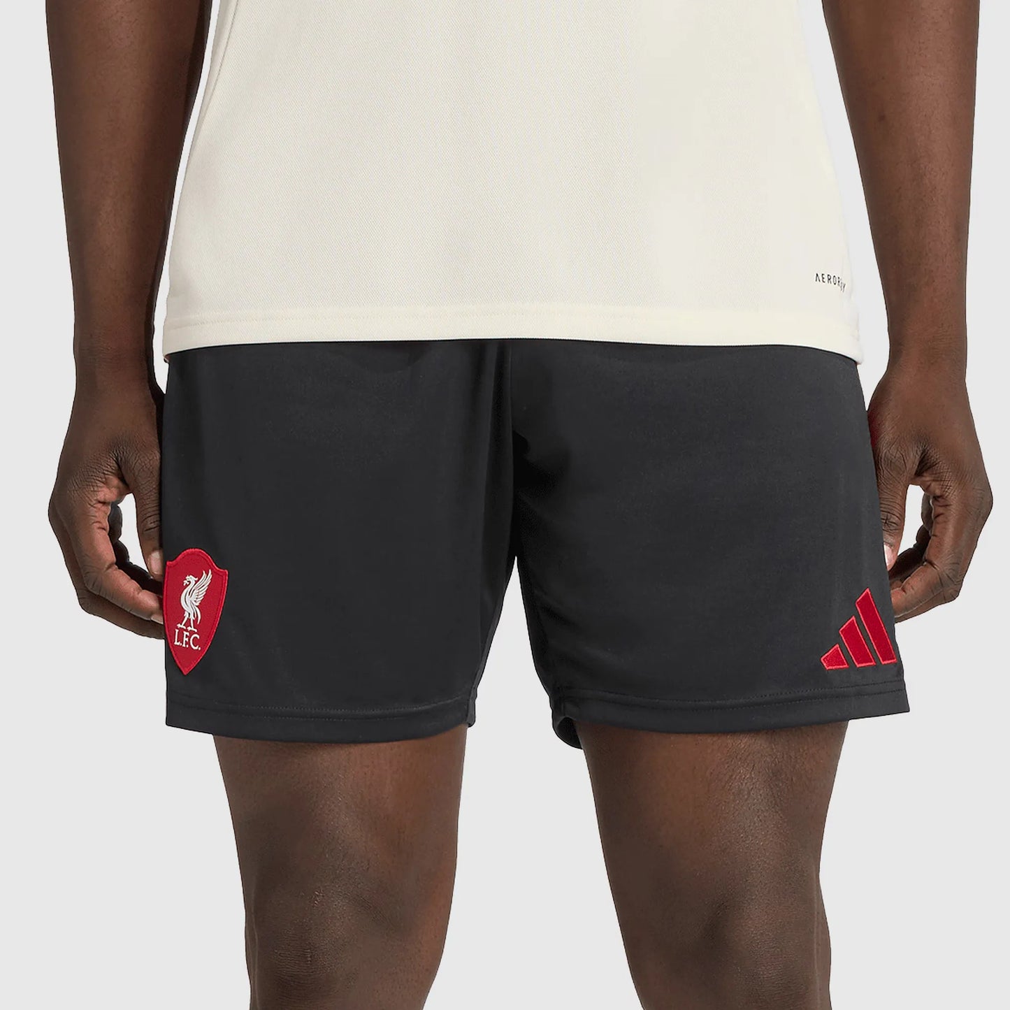 Shorts Liverpool 2025/26 Fora Torcedor