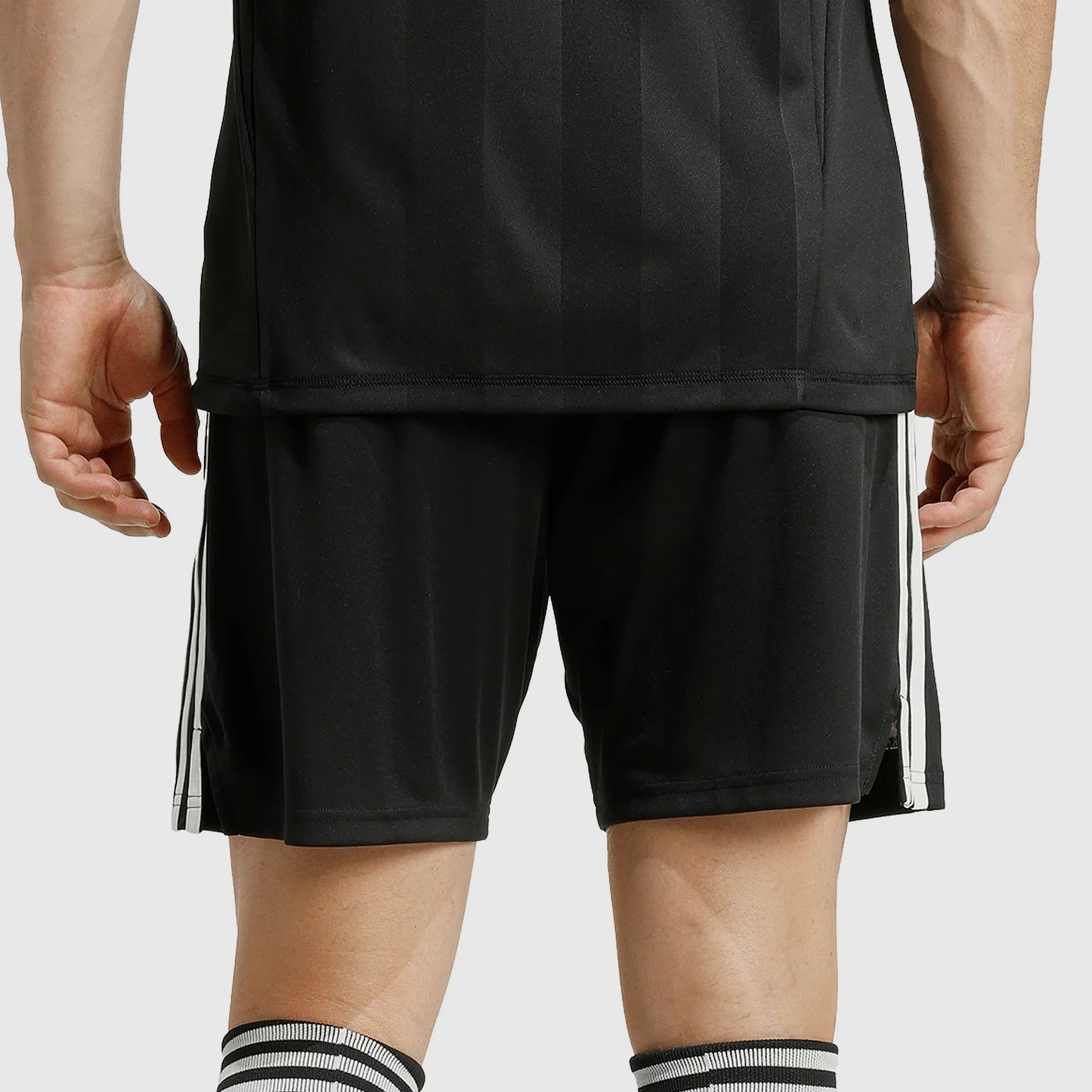 Shorts Liverpool 2025/26 Terceira Goalkeeper Torcedor