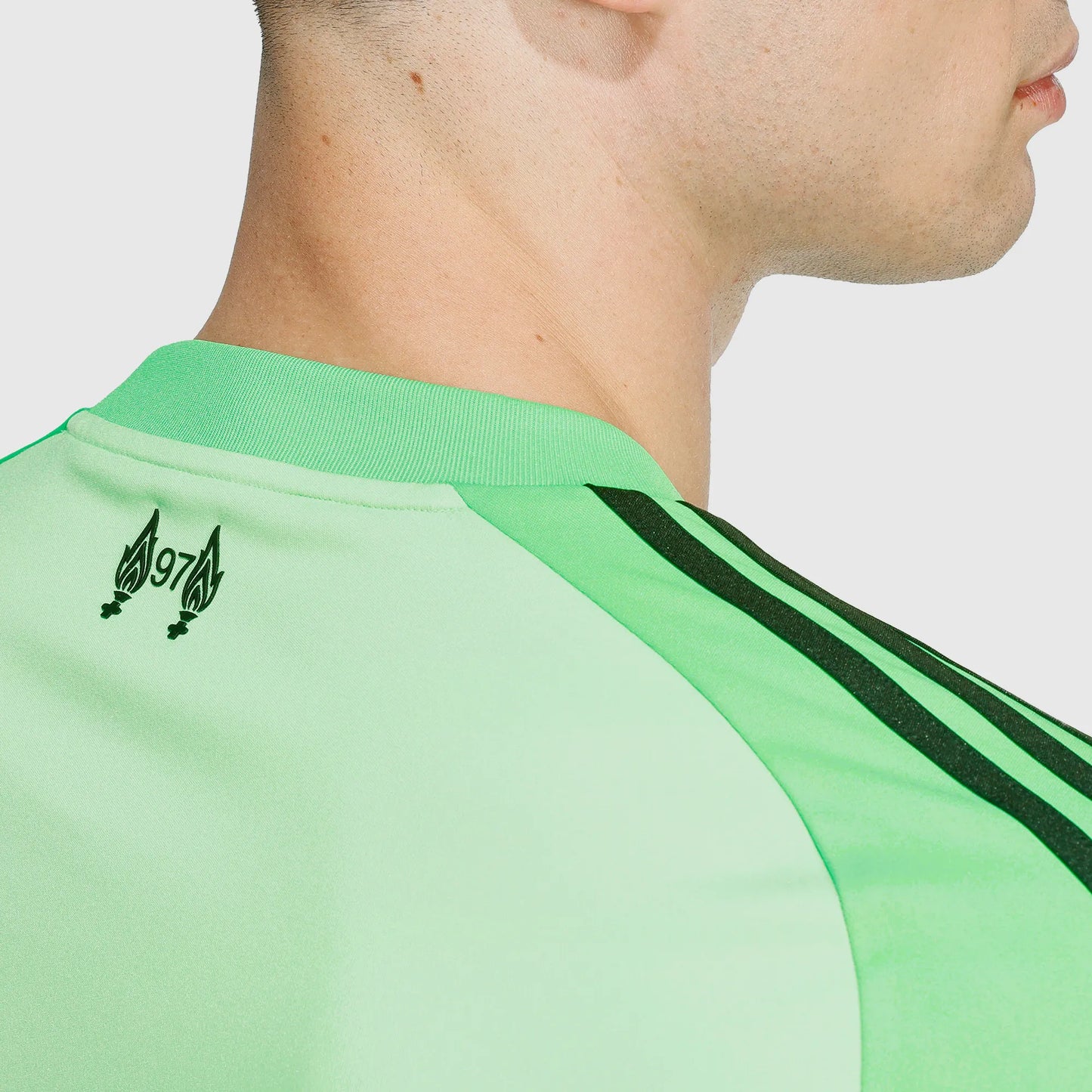 Camisola Liverpool 2025/26 Goalkeeper Casa Torcedor