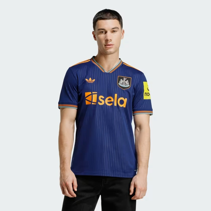 Camisola Newcastle United 2025/26 Fora Torcedor