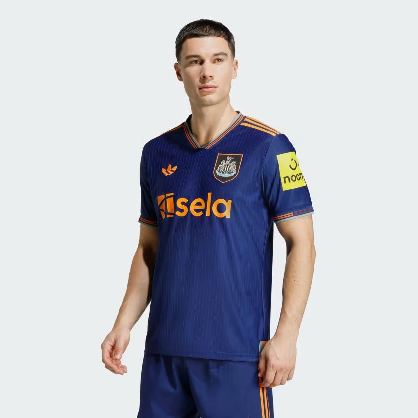 Camisola Newcastle United 2025/26 Fora Jogador