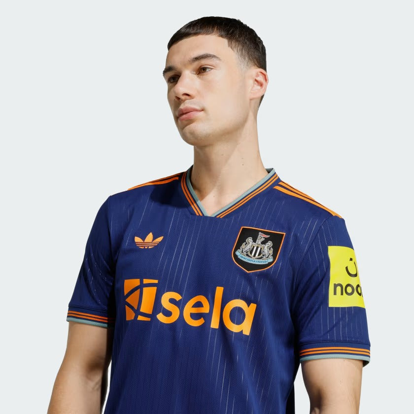 Camisola Newcastle United 2025/26 Fora Torcedor