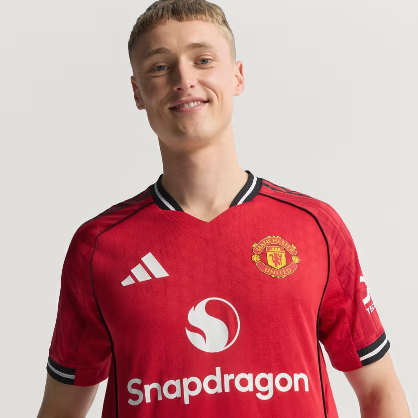 Camisola Manchester United 2025/26 Casa Jogador