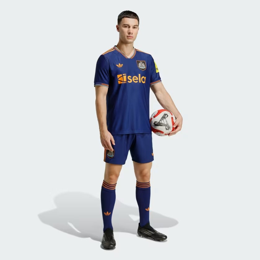 Camisola Newcastle United 2025/26 Fora Jogador