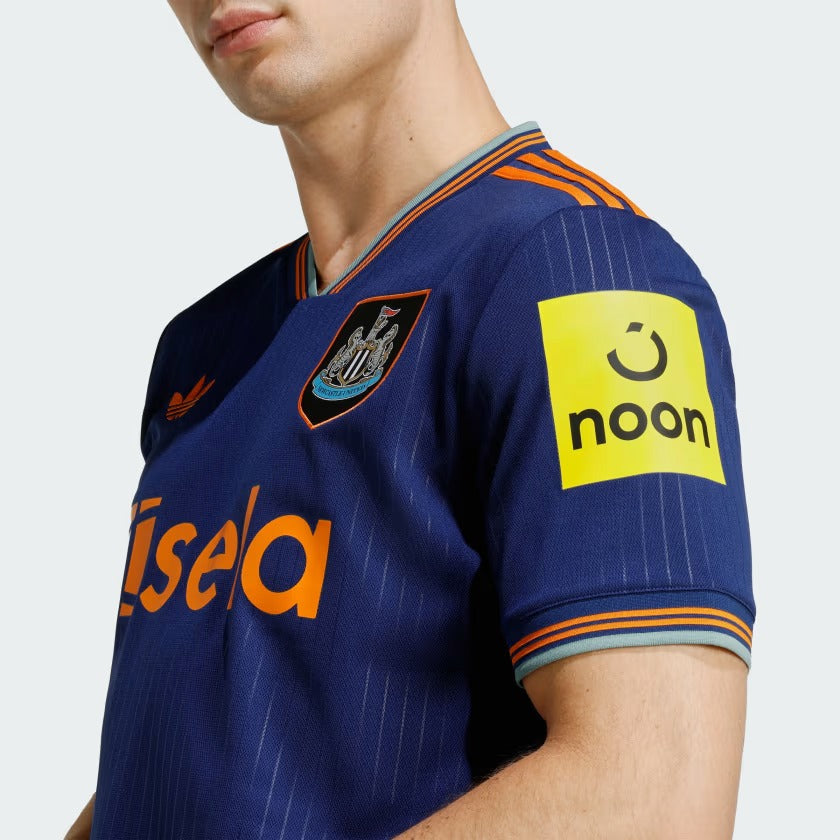 Camisola Newcastle United 2025/26 Fora Torcedor