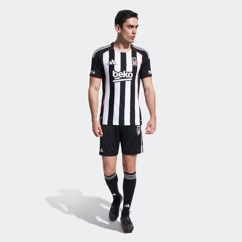 Camisola Beşiktaş JK 2025/26 Fora Torcedor