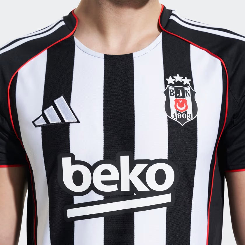 Camisola Beşiktaş JK 2025/26 Fora Torcedor