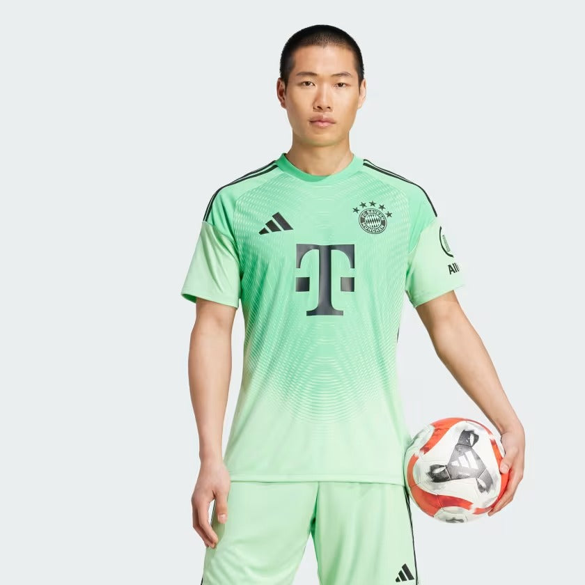 Camisola Bayern de Munique 2025/26 Goalkeeper Torcedor
