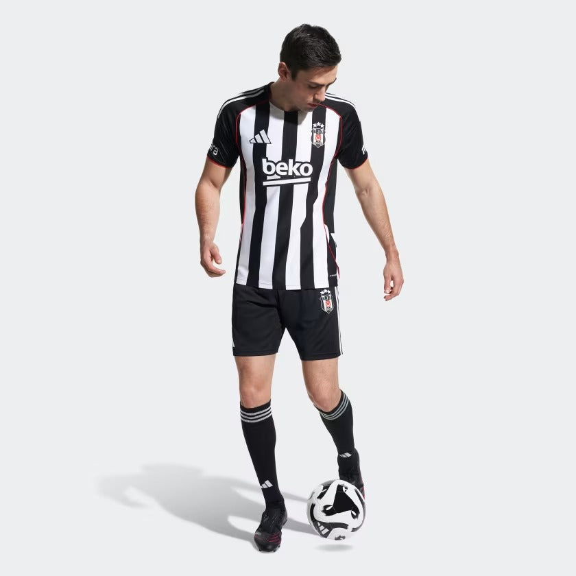 Camisola Beşiktaş JK 2025/26 Fora Torcedor