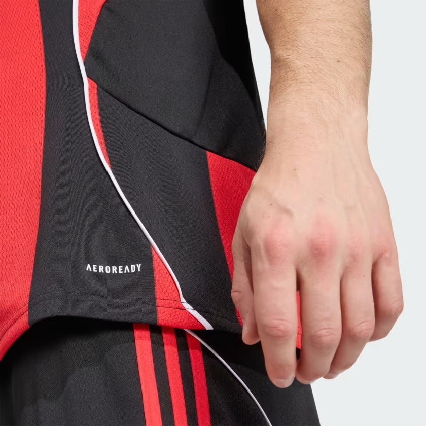 Camisola Eintracht Frankfurt 2025/26 Casa Torcedor