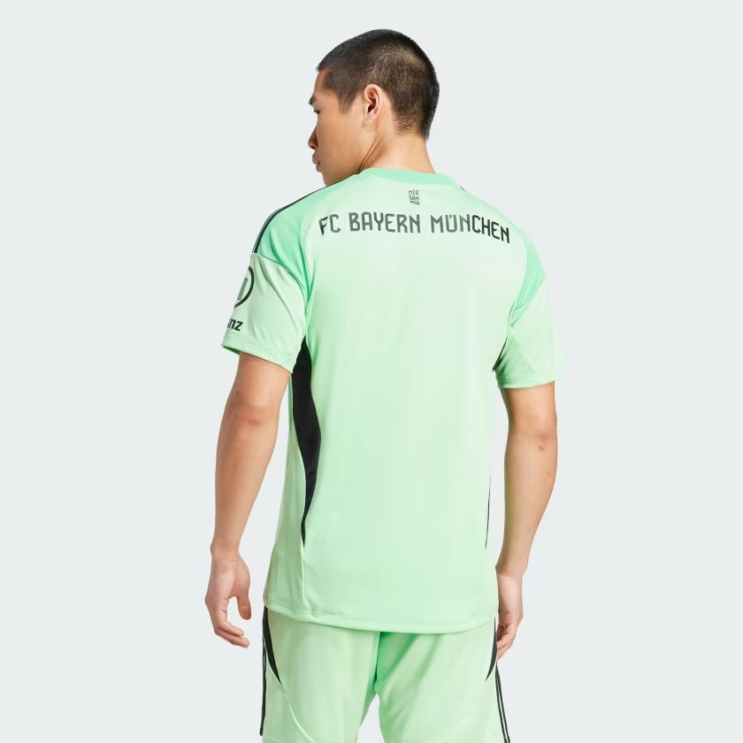 Camisola Bayern de Munique 2025/26 Goalkeeper Torcedor