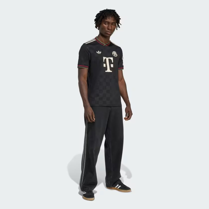 Camisola Bayern de Munique 2025/26 Terceira Torcedor