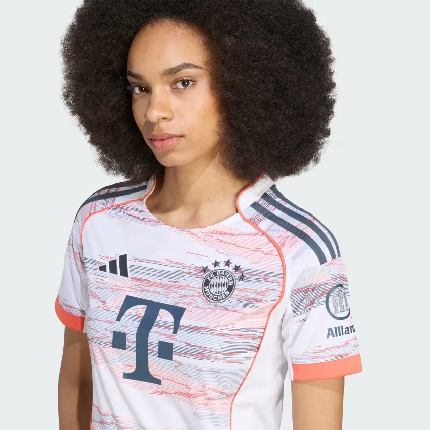 Camisola Feminina Bayern de Munique 2025/26 Fora Torcedor