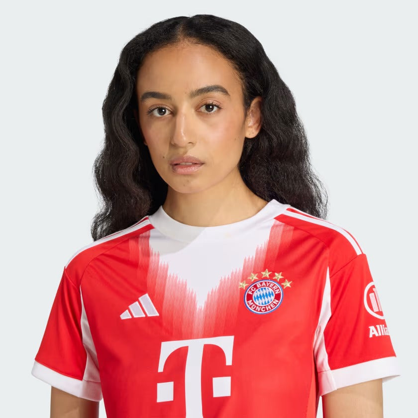 Camisola Feminina Bayern de Munique 2025/26 Casa Torcedor