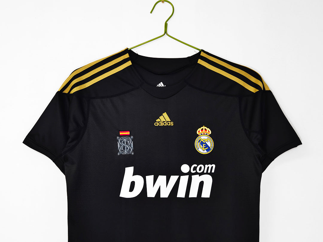 Real Madrid 2009/10 Retro Away Shirt - photo 5