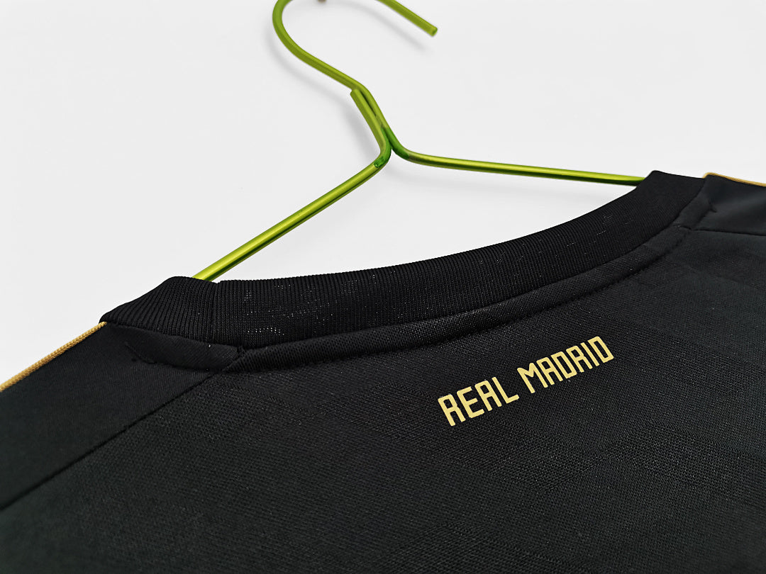 Real Madrid 2011/12 Retro Away Jersey - photo 2