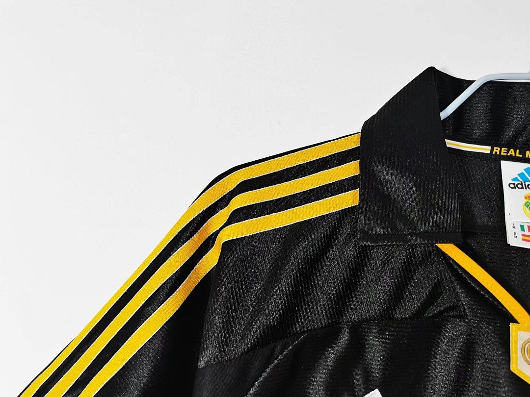 Real Madrid 1999/01 Retro Away Jersey - photo 8