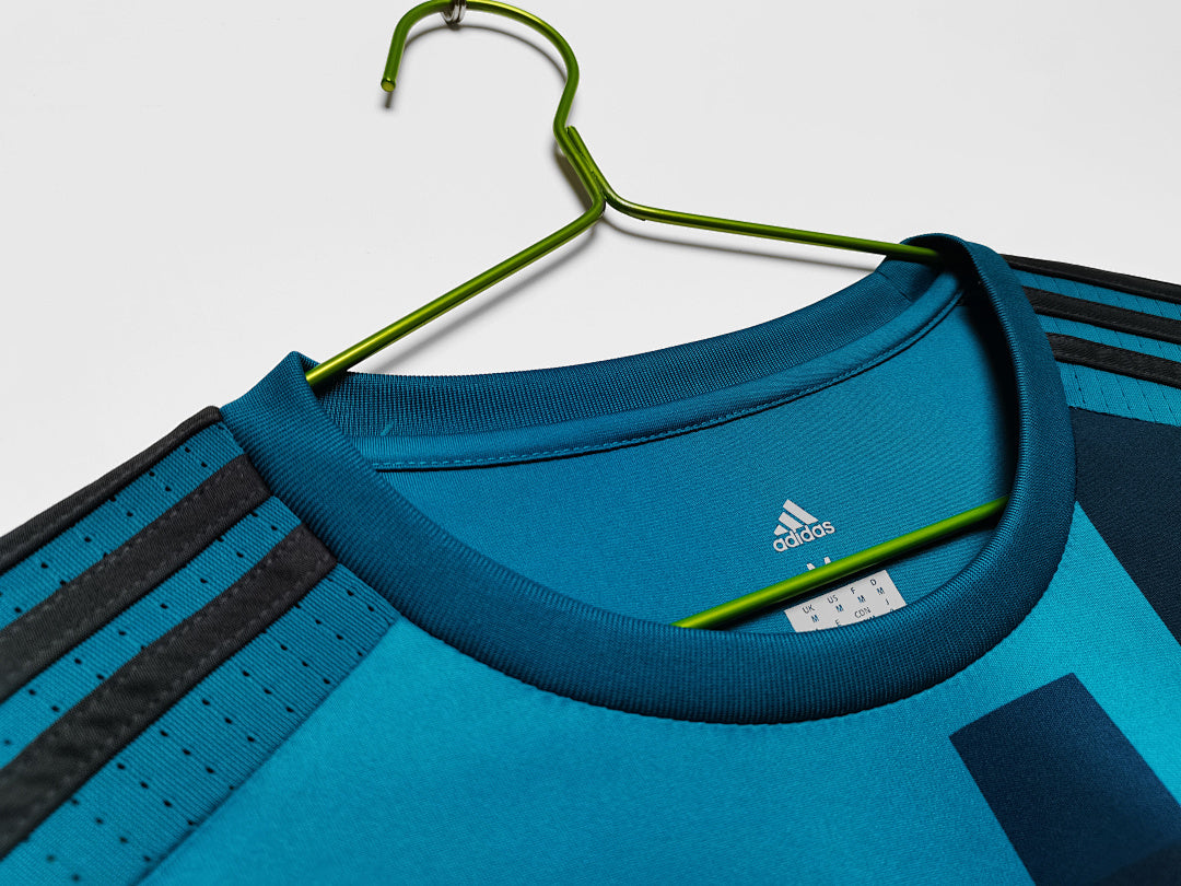 Real Madrid 2017/18 Retro Third Long-Sleeve Jersey - photo 5