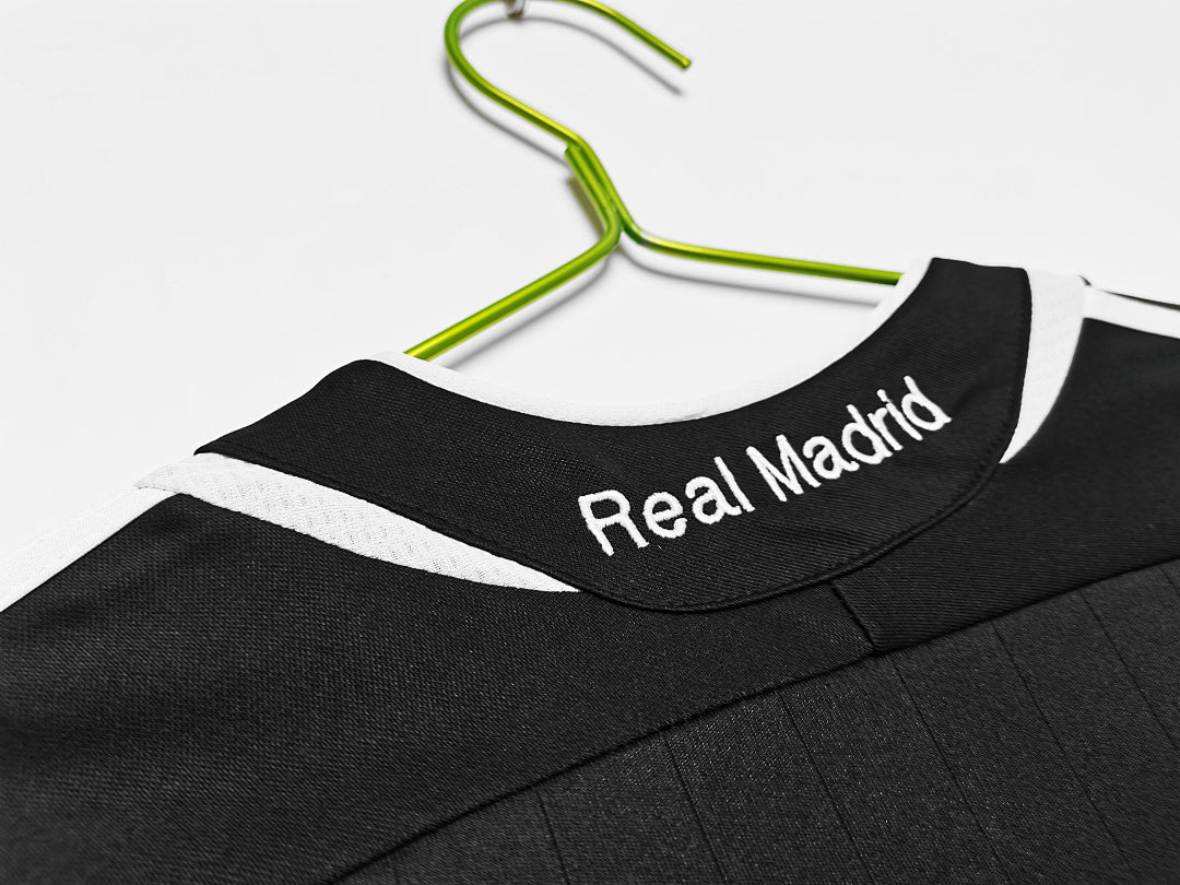 Real Madrid 2006/07 Retro Third Jersey - photo 2