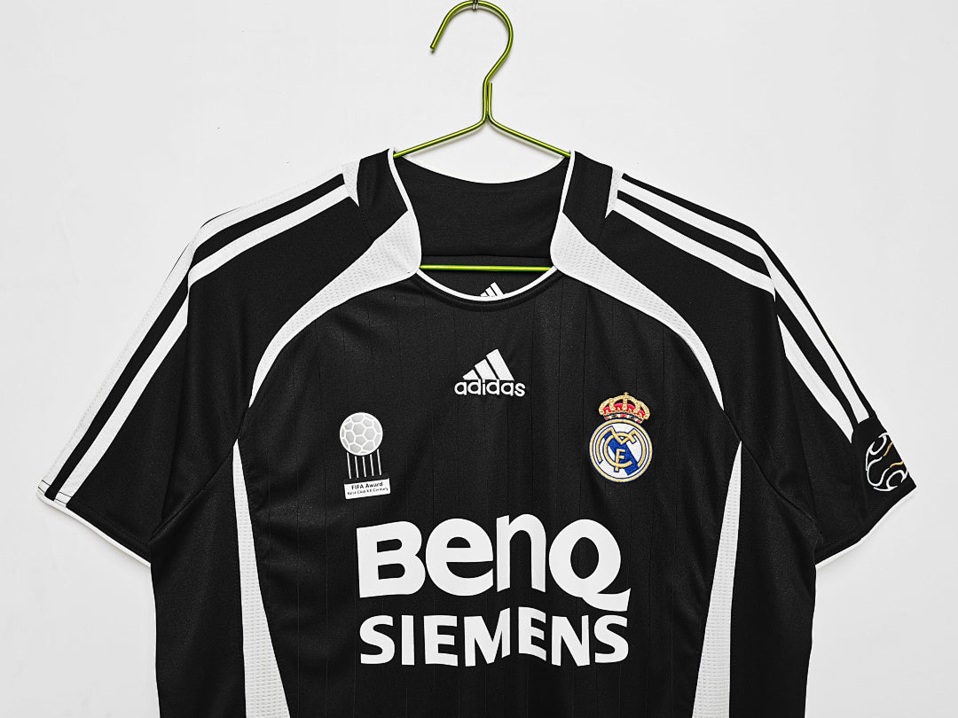 Real Madrid 2006/07 Retro Third Jersey - photo 11