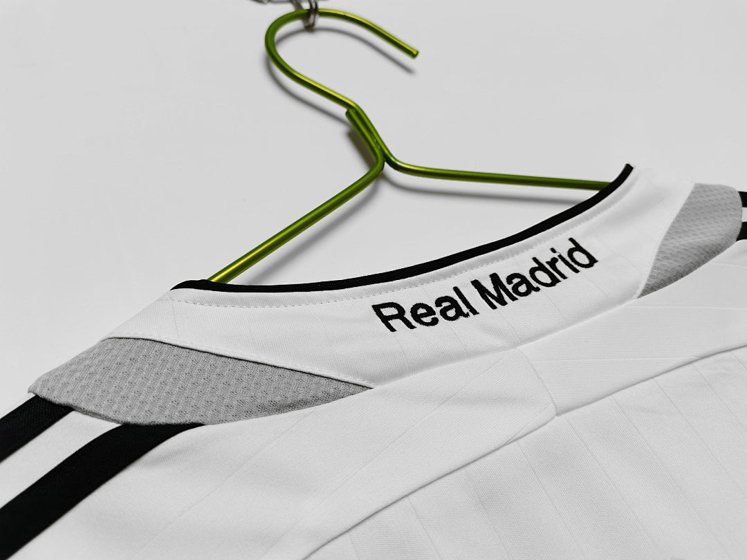 Real Madrid 2006/07 Retro Home Jersey - photo 2