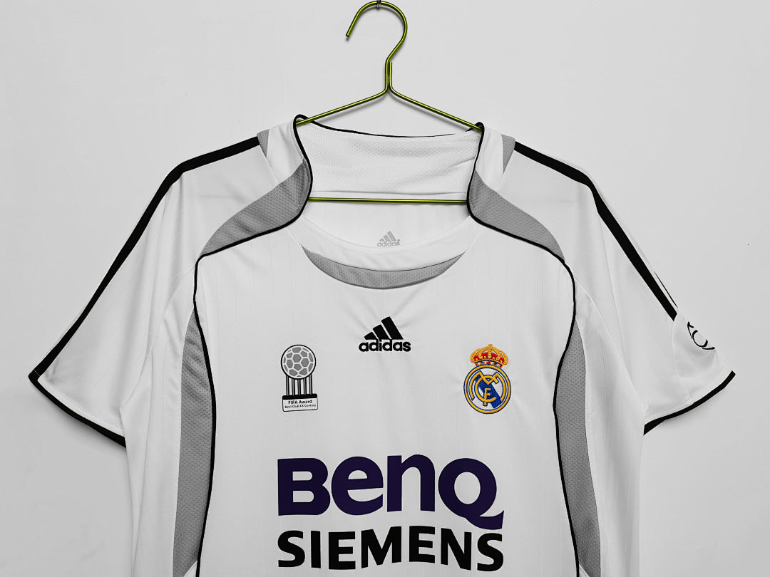 Real Madrid 2006/07 Retro Home Jersey - photo 11