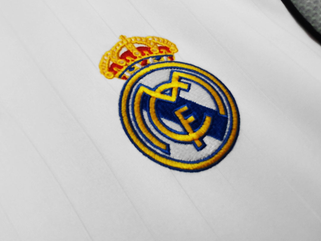 Real Madrid 2006/07 Retro Home Long-Sleeve Jersey - photo 9