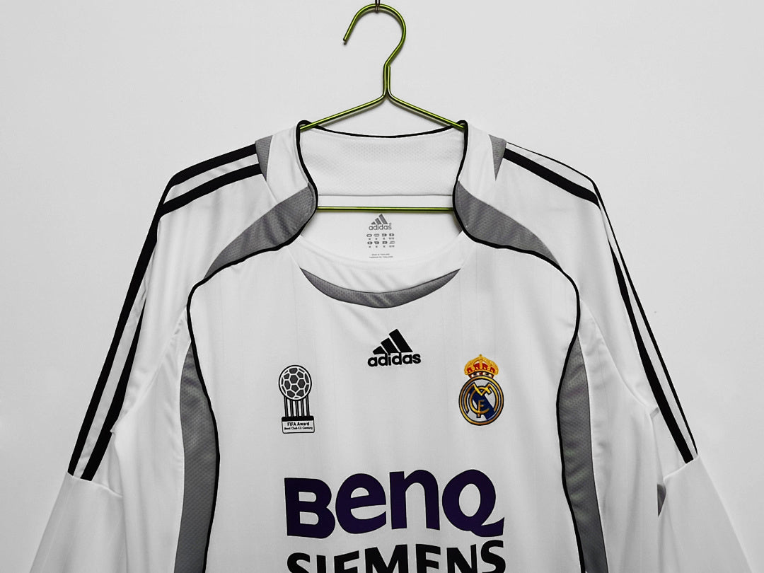 Real Madrid 2006/07 Retro Home Long-Sleeve Jersey - photo 11