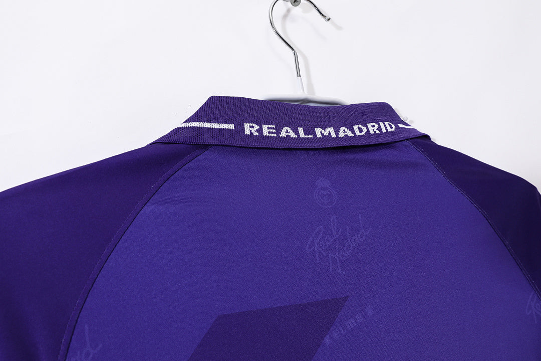 Real Madrid 1994/96 Retro Away Jersey - photo 3