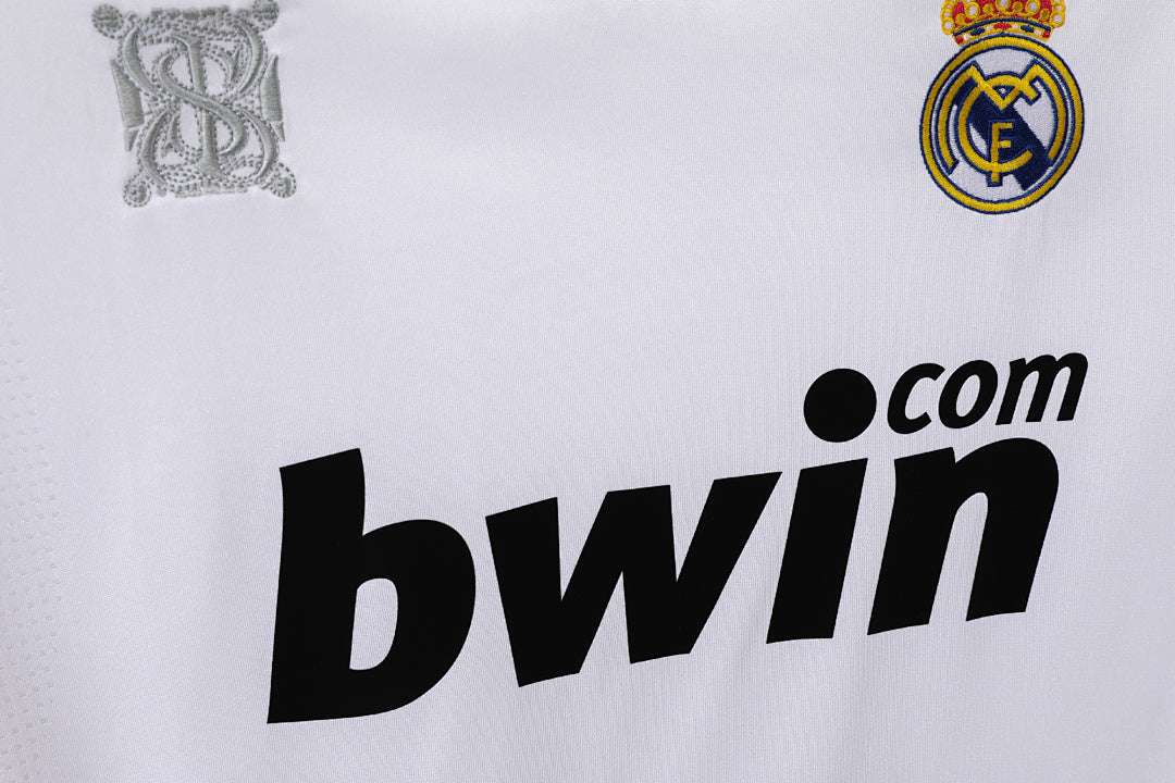 Real Madrid 2009/10 Retro Home Jersey - photo 8
