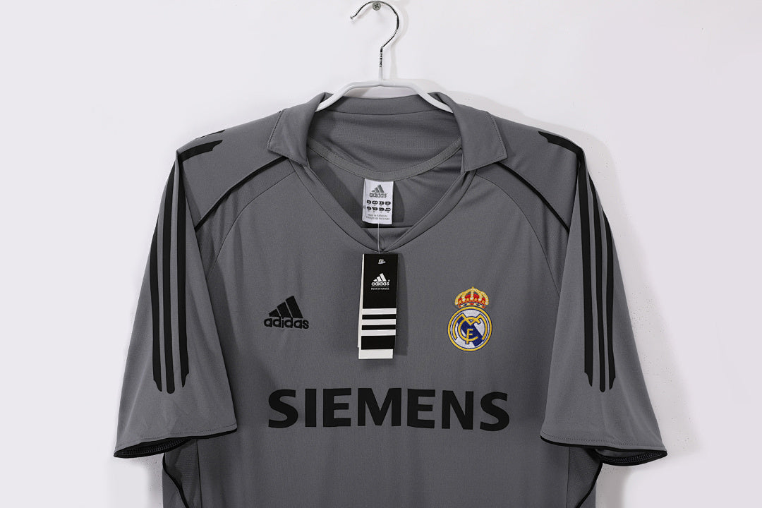 Real Madrid 2005/06 Retro Third Jersey - photo 6
