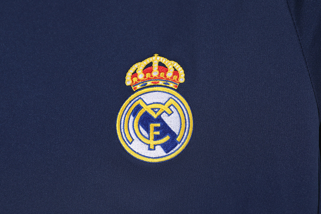 Real Madrid 2005/06 Retro Away Long-Sleeve Jersey - photo 10