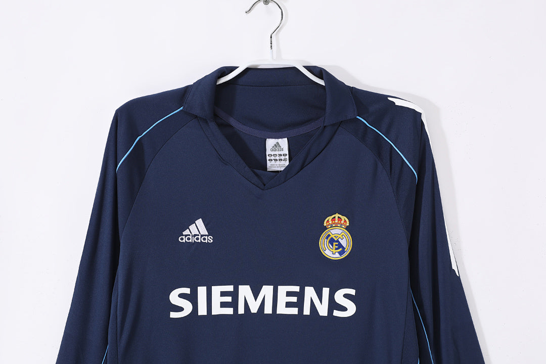 Real Madrid 2005/06 Retro Away Long-Sleeve Jersey - photo 13