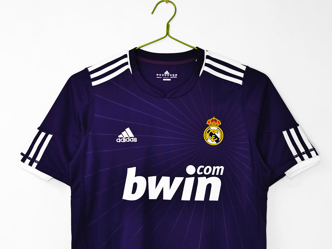 Real Madrid 2010/11 Retro Third Jersey - photo 5