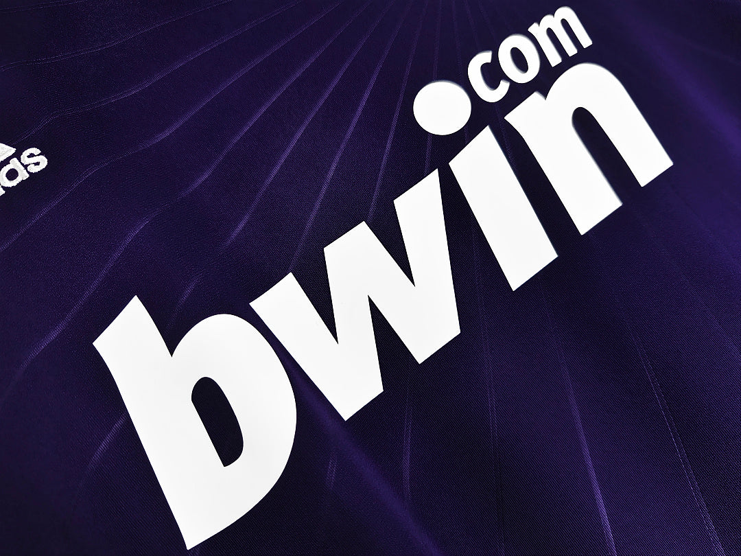 Real Madrid 2010/11 Retro Third Jersey - photo 8