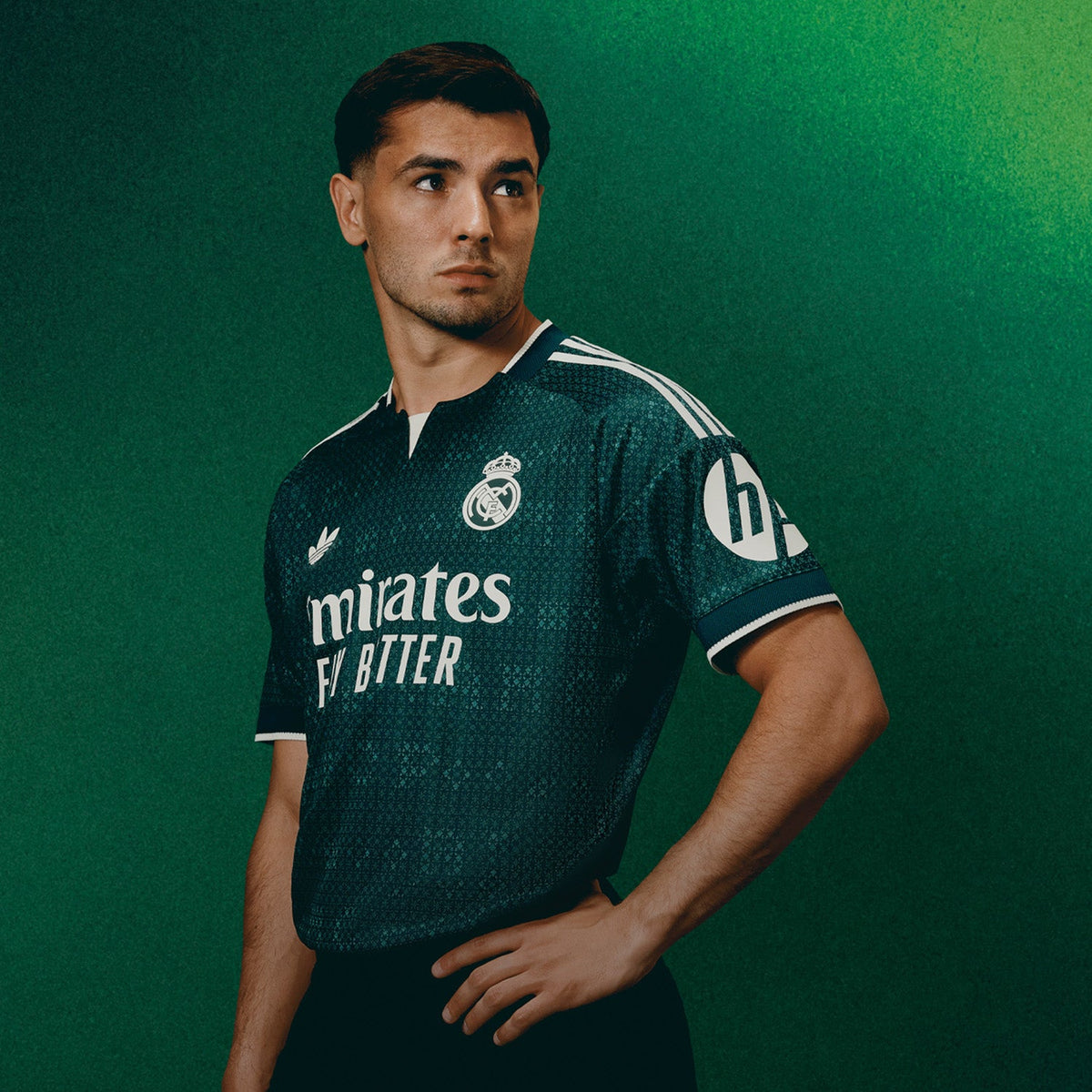 Real Madrid 2026/27 Away Authentic Jersey - photo 8