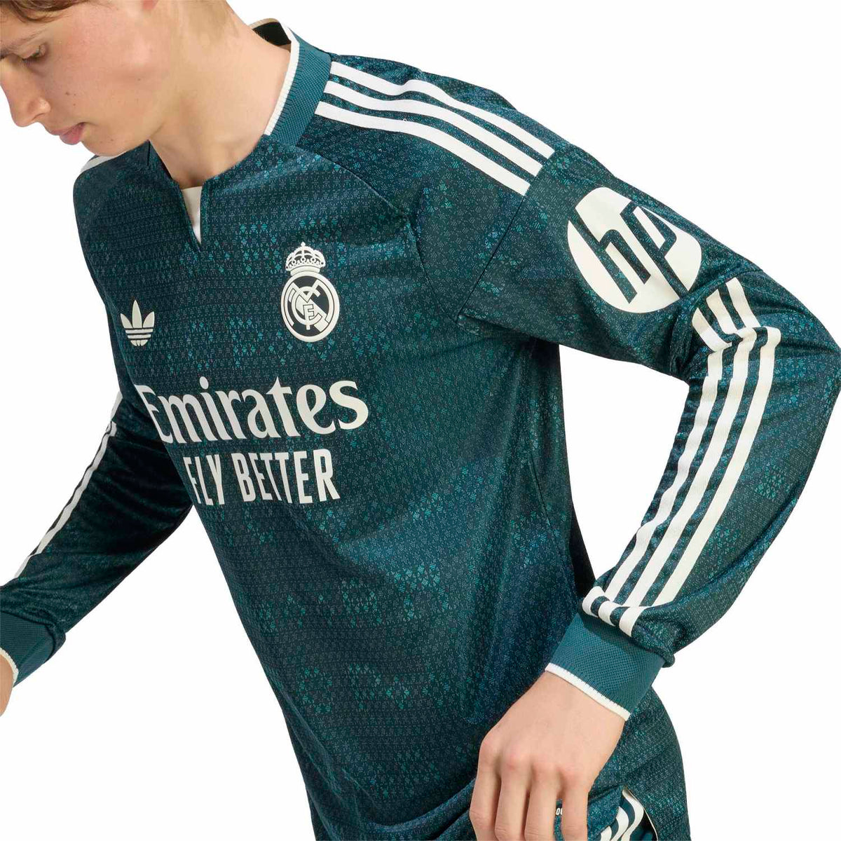 Real Madrid 2026/27 Away Authentic Long-Sleeve Jersey - photo 8
